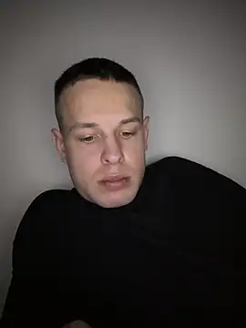 pretty roman online show from 04/21/26, 08:01