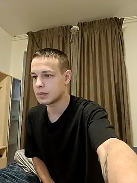 pretty roman online show from 04/23/26, 03:36