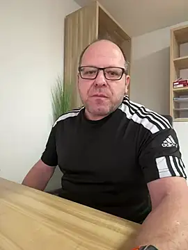 coupleLatinaLovers online show from 01/08/25, 10:26