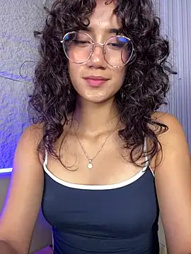 KaitlynLoveCam online show from 03/19/26, 10:14