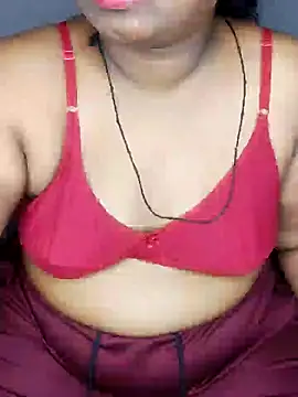 Snapshot of niketa__ chatting on 12/10/24, 03:41 niketa online show from 12/10/24, 03:41