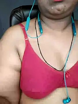 Snapshot of niketa__ chatting on 01/07/25, 10:01 niketa online show from 01/07/25, 10:01