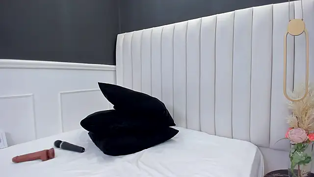 Snapshot of chloe_zulay chatting on 03/15/25, 04:46 chloe zulay online show from 03/15/25, 04:46