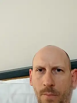 MrPearlsLive online show from 04/23/26, 08:44