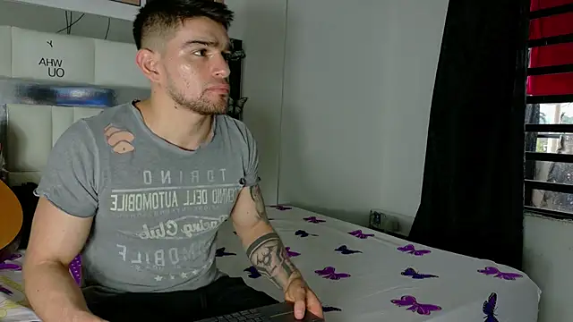 Sexy Alejandro  online show from 03/03/25, 05:07