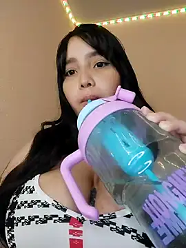 jacksyangeel2 online show from 05/07/26, 11:37