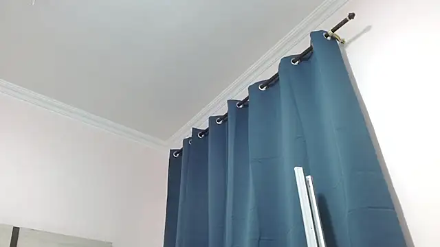 adhara cortez online show from 06/11/26, 08:51