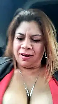 Snapshot of Laura-Hernandez chatting on 01/23/25, 07:07 Laura-Hernandez online show from 01/23/25, 07:07