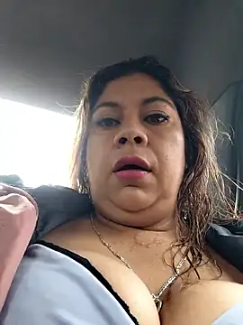 Laura-Hernandez online show from 02/03/26, 03:17