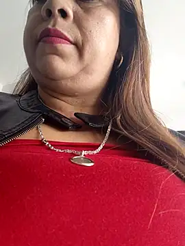 Laura-Hernandez online show from 04/24/26, 02:30
