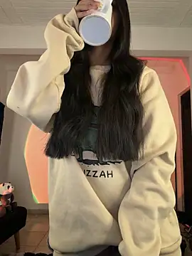 aly golden  online show from 05/25/26, 11:16