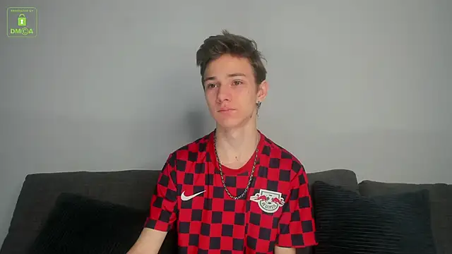 Snapshot of Viego_Pattel chatting on 10/12/25, 11:20 Viego Pattel online show from 10/12/25, 11:20