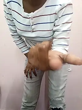 Ananya 34 online show from 02/17/25, 10:51