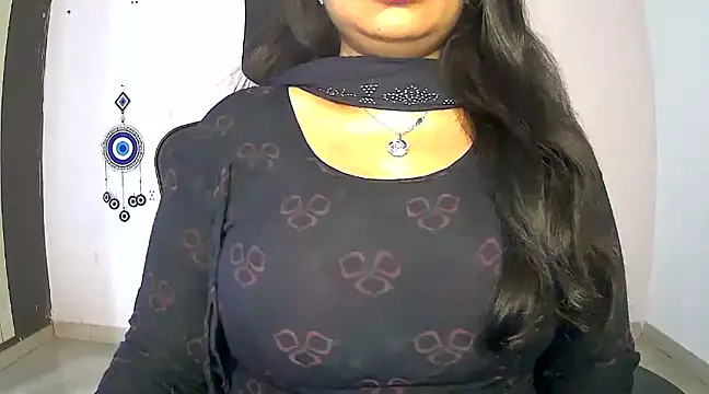 Swetaa  online show from 03/04/25, 06:15