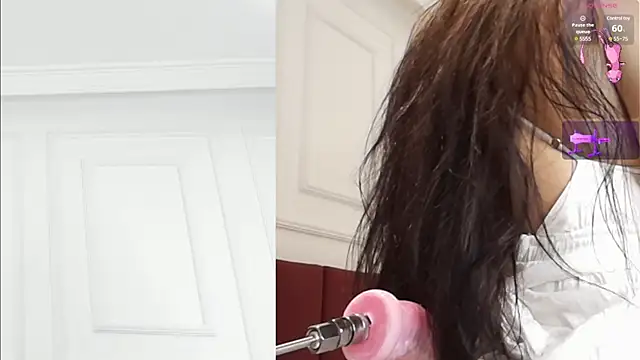 Snapshot of Luna_monroe_ chatting on 02/20/25, 01:51 Luna monroe online show from 02/20/25, 01:51