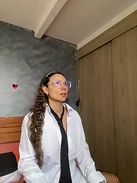 MafeeRoss online show from 03/04/26, 07:09