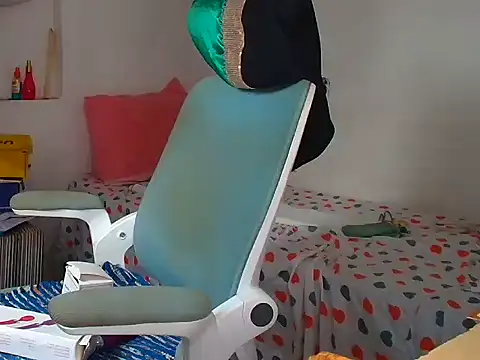 Snapshot of Sassa_69 chatting on 09/26/25, 06:45 Sassa 69 online show from 09/26/25, 06:45