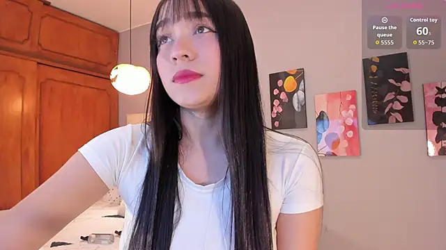 Snapshot of Maia_W10 chatting on 02/09/26, 12:20 Maia W10 online show from 02/09/26, 12:20