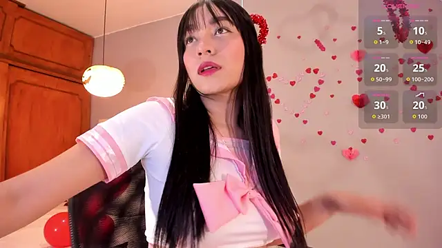 Snapshot of Maia_W10 chatting on 02/14/26, 12:24 Maia W10 online show from 02/14/26, 12:24