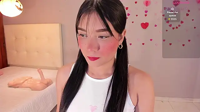 Snapshot of Maia_W10 chatting on 03/13/26, 12:23 Maia W10 online show from 03/13/26, 12:23