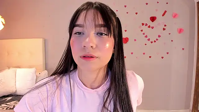 Snapshot of Maia_W10 chatting on 03/21/26, 12:32 Maia W10 online show from 03/21/26, 12:32