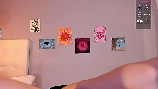 Snapshot of Maia_W10 chatting on 04/16/26, 11:44 Maia W10 online show from 04/16/26, 11:44