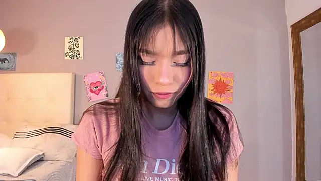 Maia W10 online show from 07/04/26, 12:33