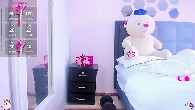 Snapshot of Catalina_Jonex chatting on 10/01/25, 07:42 Catalina Jonex online show from 10/01/25, 07:42