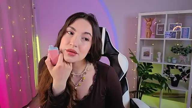 MelissaLovvv online show from 05/24/26, 09:25