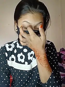 Snapshot of Nadia-2 chatting on 12/13/24, 03:27 Nadia-2 online show from 12/13/24, 03:27