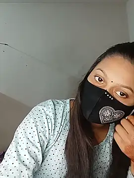 Snapshot of Nadia-2 chatting on 12/19/24, 02:24 Nadia-2 online show from 12/19/24, 02:24