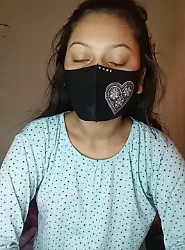 Snapshot of Nadia-2 chatting on 12/20/24, 02:19 Nadia-2 online show from 12/20/24, 02:19