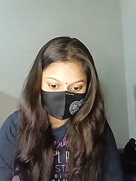 Snapshot of Nadia-2 chatting on 12/21/24, 01:53 Nadia-2 online show from 12/21/24, 01:53