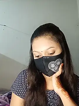 Snapshot of Nadia-2 chatting on 12/23/24, 04:39 Nadia-2 online show from 12/23/24, 04:39