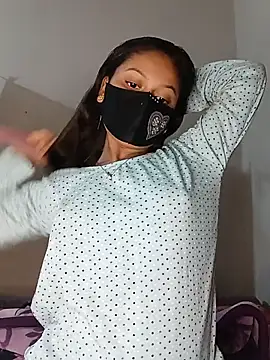 Snapshot of Nadia-2 chatting on 12/25/24, 07:24 Nadia-2 online show from 12/25/24, 07:24