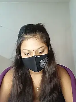 Snapshot of Nadia-2 chatting on 12/30/24, 03:47 Nadia-2 online show from 12/30/24, 03:47