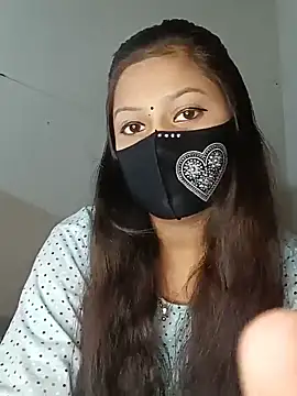 Snapshot of Nadia-2 chatting on 12/30/24, 12:52 Nadia-2 online show from 12/30/24, 12:52