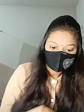 Snapshot of Nadia-2 chatting on 01/05/25, 01:26 Nadia-2 online show from 01/05/25, 01:26