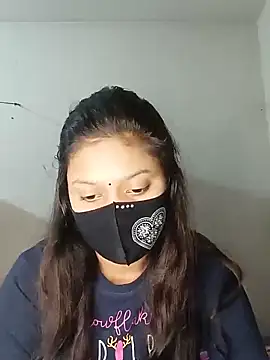 Snapshot of Nadia-2 chatting on 01/05/25, 05:51 Nadia-2 online show from 01/05/25, 05:51