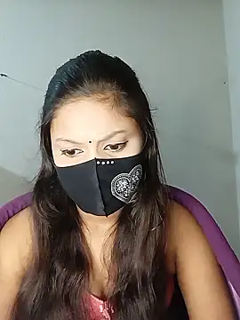 Snapshot of Nadia-2 chatting on 01/07/25, 09:25 Nadia-2 online show from 01/07/25, 09:25