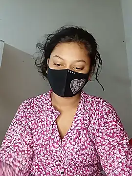 Snapshot of Nadia-2 chatting on 01/11/25, 01:16 Nadia-2 online show from 01/11/25, 01:16