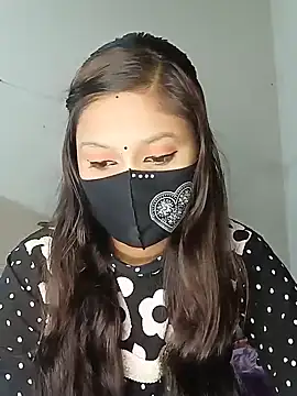 Snapshot of Nadia-2 chatting on 01/13/25, 03:58 Nadia-2 online show from 01/13/25, 03:58