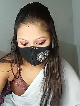 Snapshot of Nadia-2 chatting on 01/23/25, 01:35 Nadia-2 online show from 01/23/25, 01:35