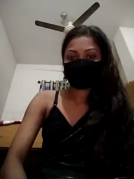 Snapshot of Nadia-2 chatting on 12/02/25, 01:05 Nadia-2 online show from 12/02/25, 01:05