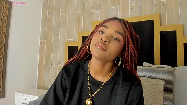 AriaFoster online show from 10/19/25, 12:11