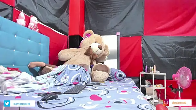 daamonxxx19 online show from 03/09/25, 02:39