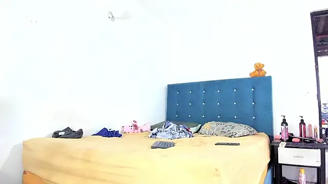 daamonxxx19 online show from 10/19/25, 10:43