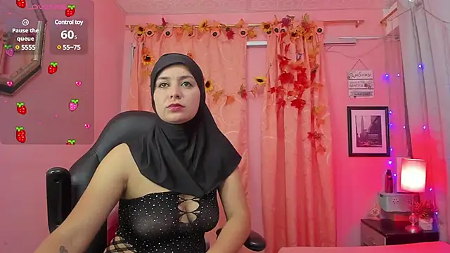 Snapshot of BadraSaadi chatting on 02/14/25, 12:14 BadraSaadi online show from 02/14/25, 12:14