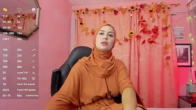 Snapshot of BadraSaadi chatting on 03/13/25, 01:40 BadraSaadi online show from 03/13/25, 01:40