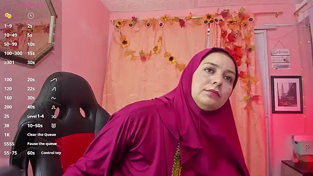 Snapshot of BadraSaadi chatting on 03/17/25, 12:04 BadraSaadi online show from 03/17/25, 12:04